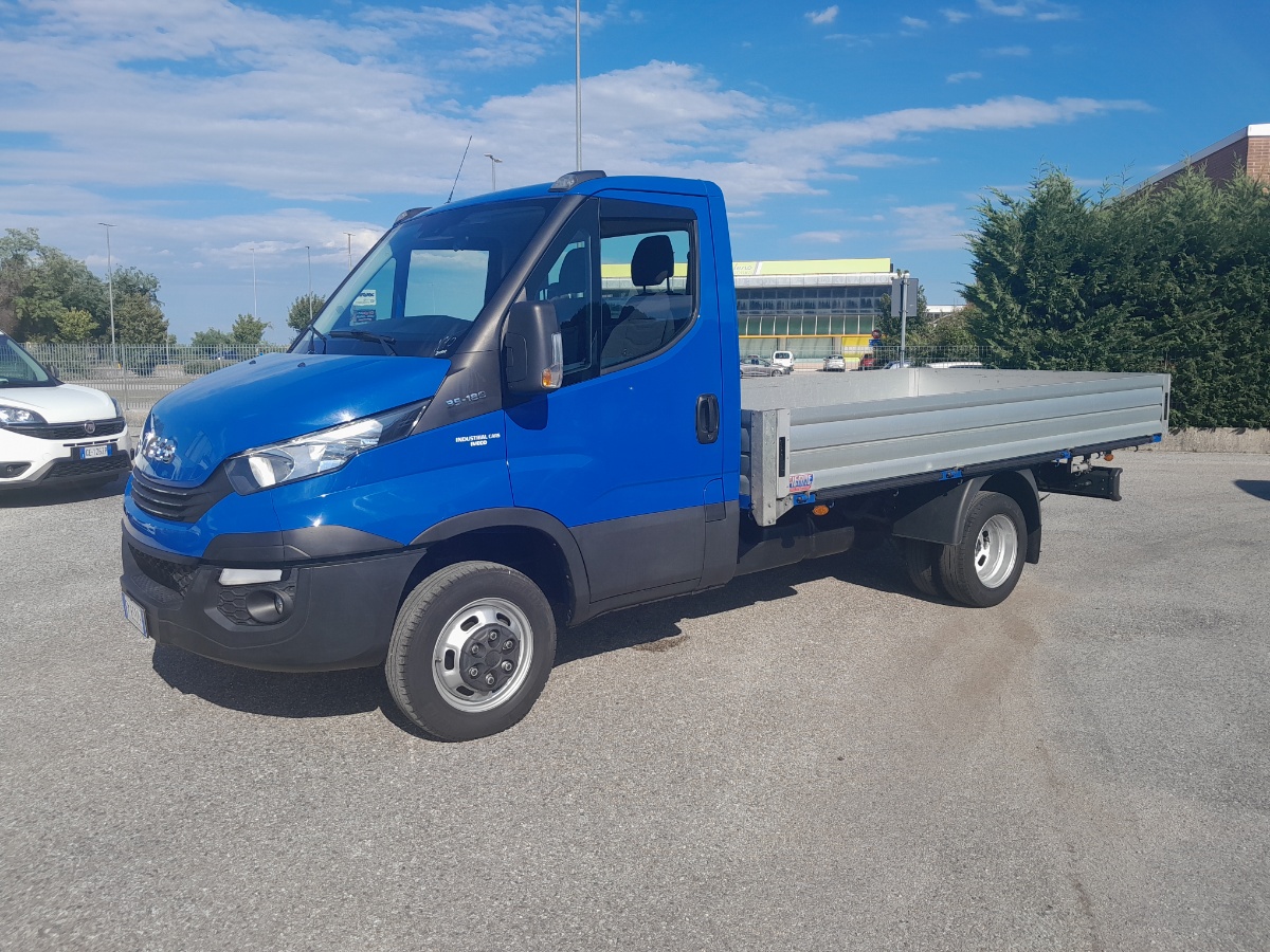 IVECO 35C18HA8 AUTOMATICO