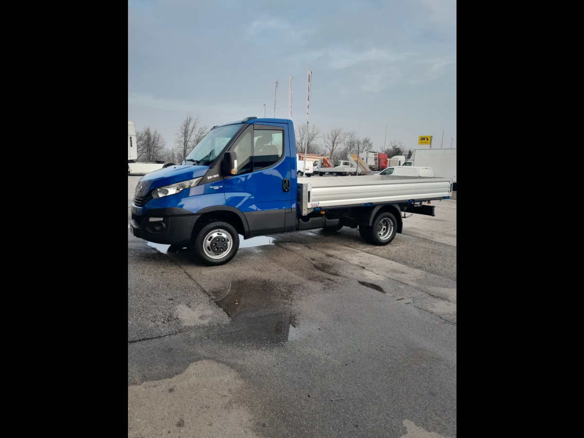 IVECO 35C18HA8-CASSONE-CAMBIO MANUALE