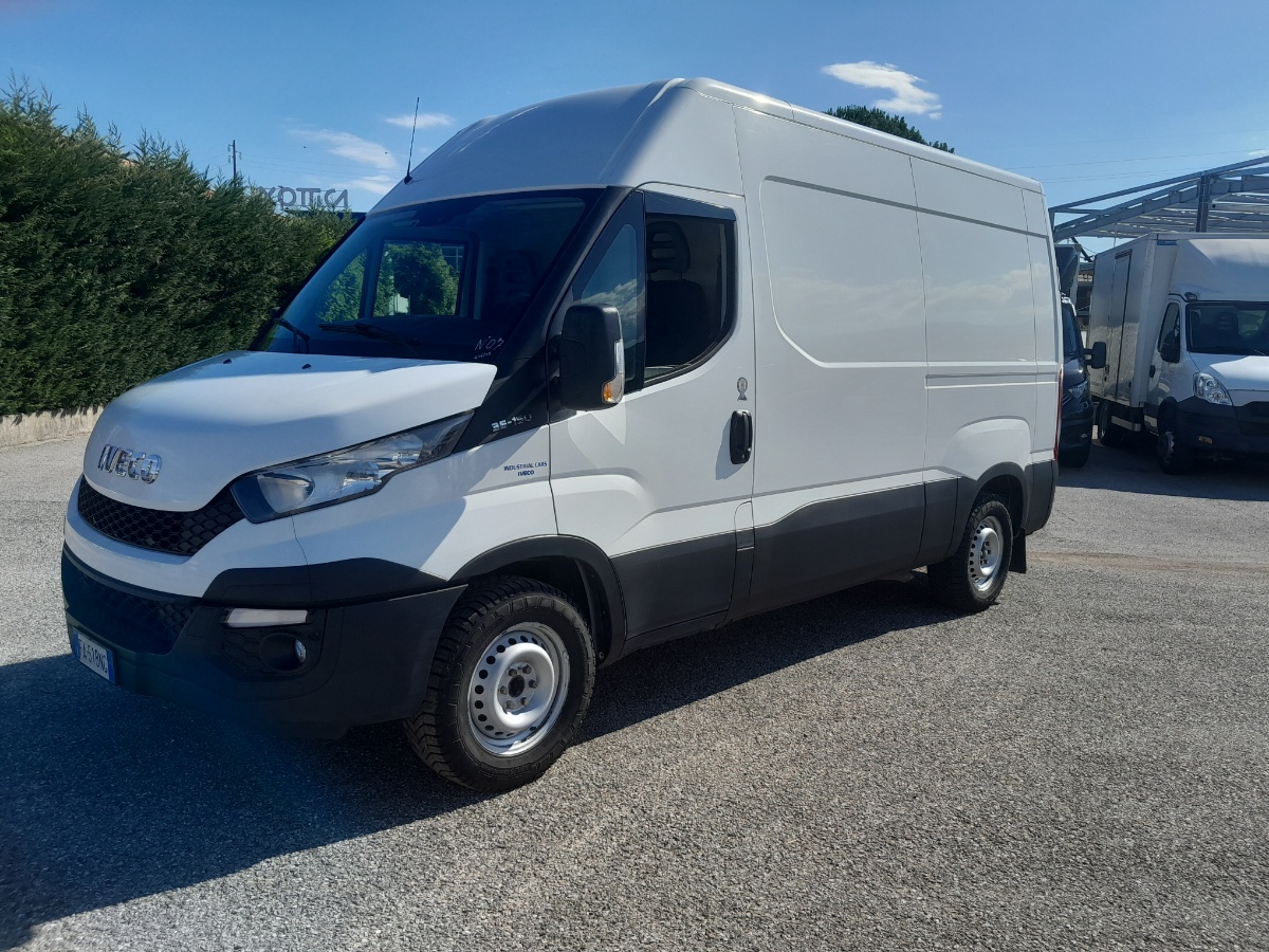 IVECO IVECO 35S15V--FURGONE-3520 L