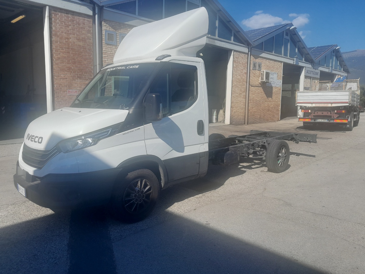 IVECO DAILY 35S18H/P A TELAIO PASSO 3750