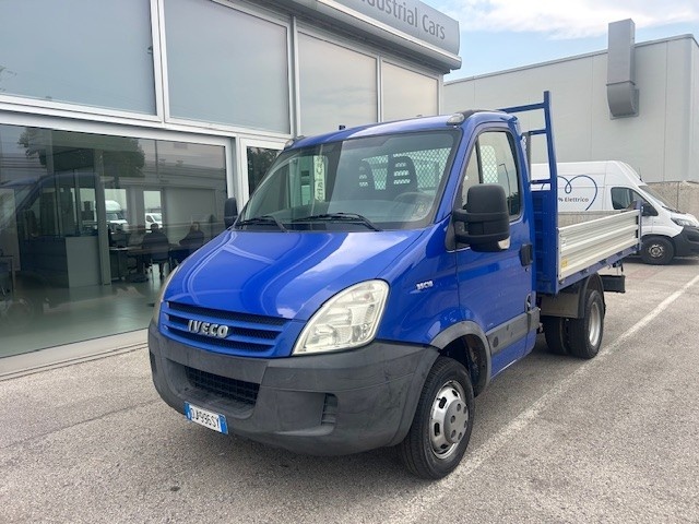 IVECO 35C18