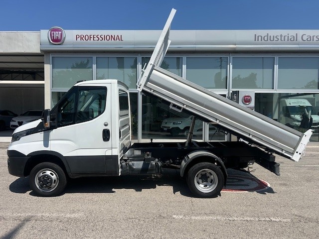 IVECO IVECO DAILY 35C12 RIBALTABILE TRILATERALE