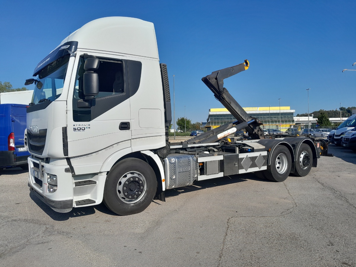 IVECO STRALIS 260550FSCM GANCIO SCARRABILE 4800 MM